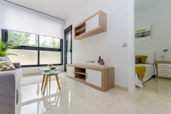 Apartament z basenem w Torrevieja
